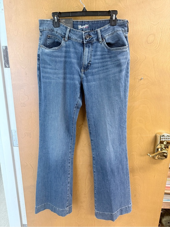 Wrangler Denim - Wrangler Women’s Medium Blue Flare Jeans